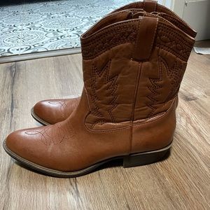 Coconut by matisse brown cowboy booties